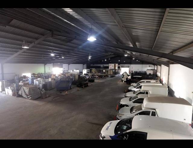 INDUSTRIAL PROPERTY TO RENT IN WALTLOO